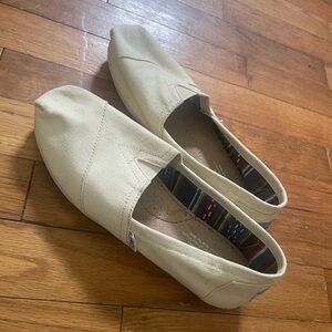 Toms Light Beige Canvas Slip-Ons